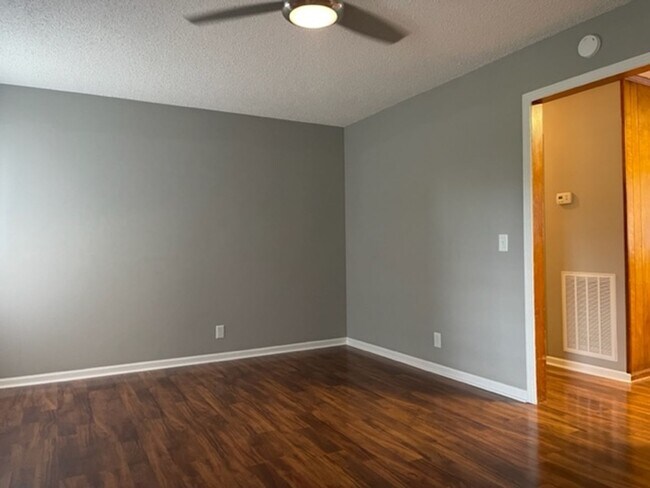 Building Photo - 141 Quita Cir