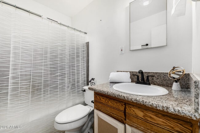 Building Photo - 3945 W Orange Dr