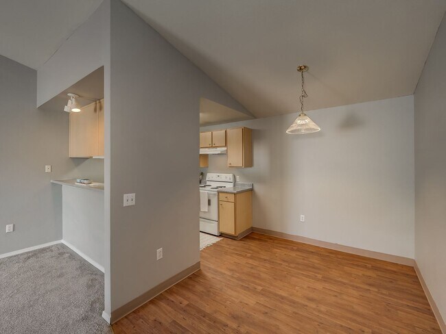 Building Photo - Everything you’ve been dreaming of is here...