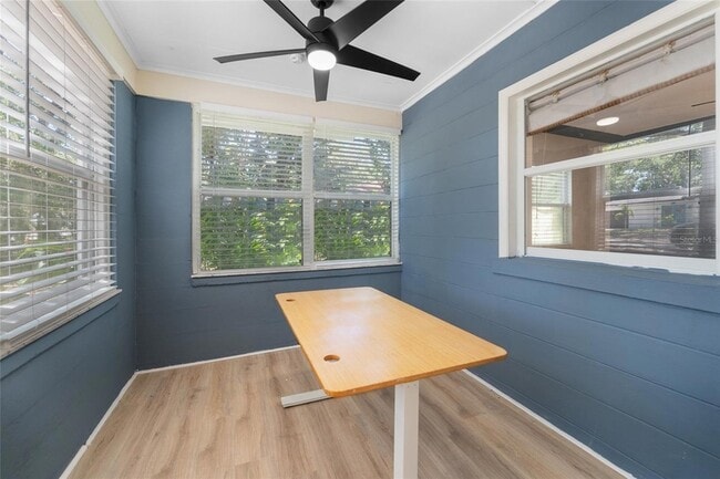 Building Photo - 4939 Woodland Dr