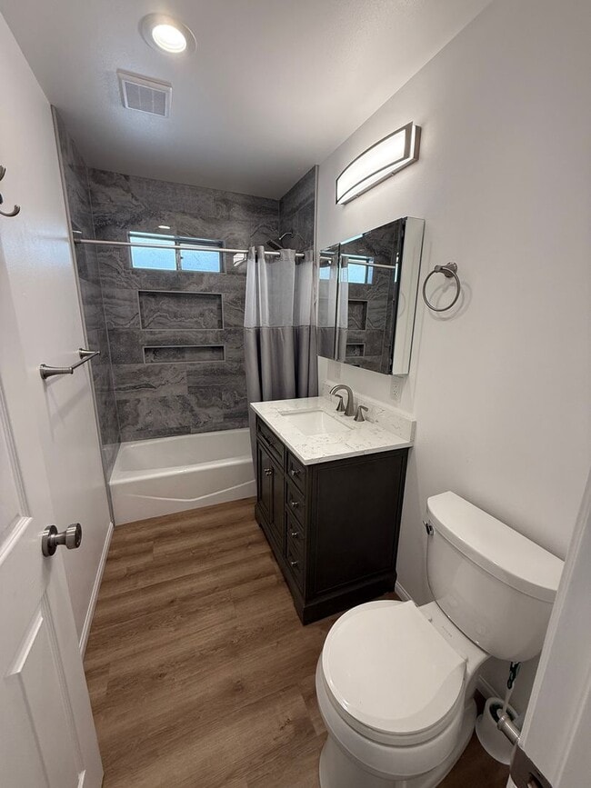 Building Photo - Fully Renovated Home with Stunning Farm Views in Old Town Camarillo