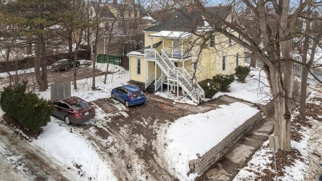 Building Photo - 701 Washtenaw Ave