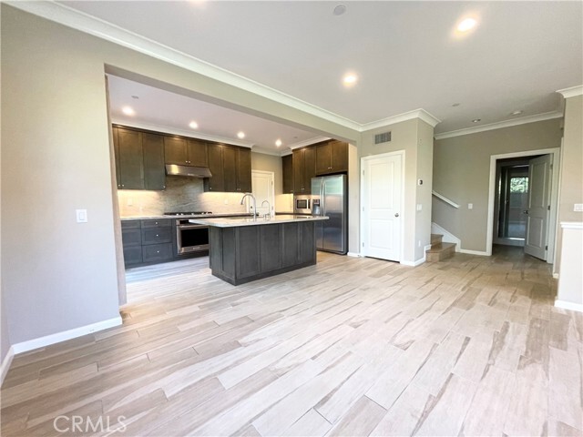Building Photo - 126 Mighty Oak