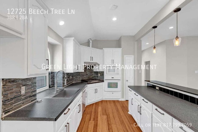 Building Photo - 12725 Beech Tree Ln