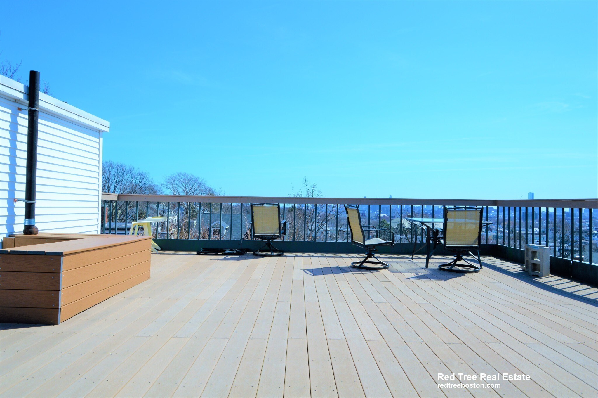 Building Photo - 35 Belmont St