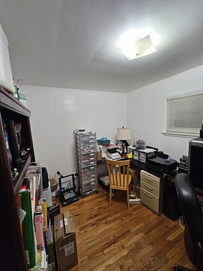 Building Photo - 3818 Rice Ave
