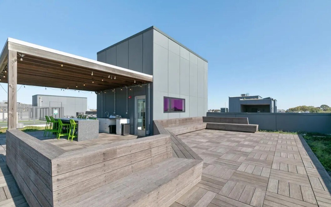 Building Photo - 1501 N 31st St