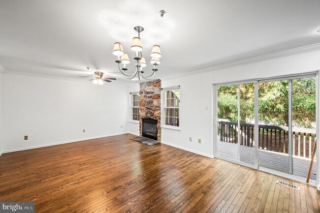 Building Photo - 1430 Redwood Ct