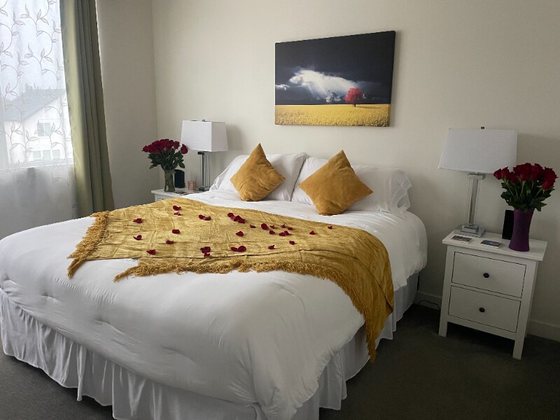 Building Photo - 386 S 700 W