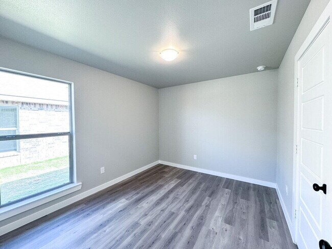 Building Photo - 6928 10th St