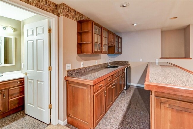 Building Photo - Beautifully updated 4 bedroom home in Southbridge, Waunakee