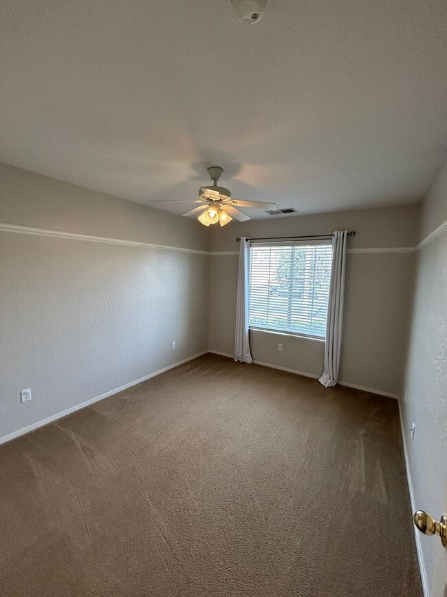 Building Photo - What are you waiting for?