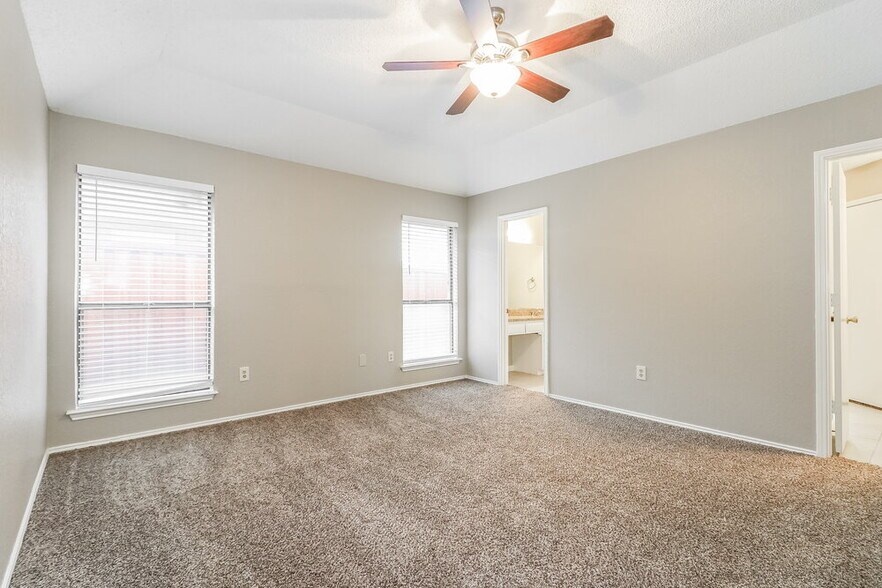 Building Photo - 6303 Berlinetta Dr