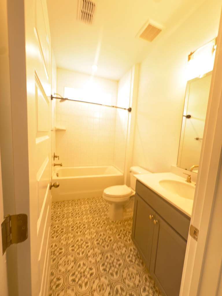 Building Photo - 25 Mainland Lakes Dr