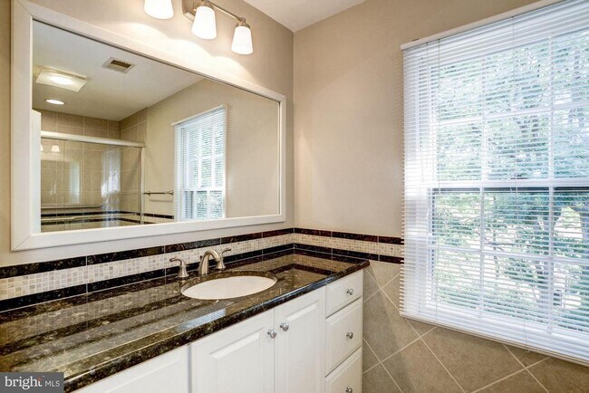 Building Photo - 9012 Penn Manor Ct