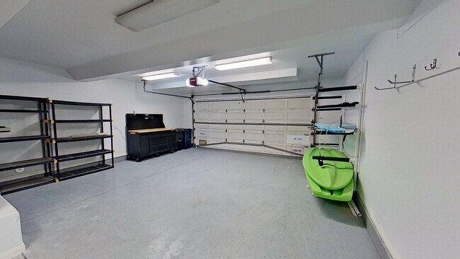 Building Photo - 16917 10th St