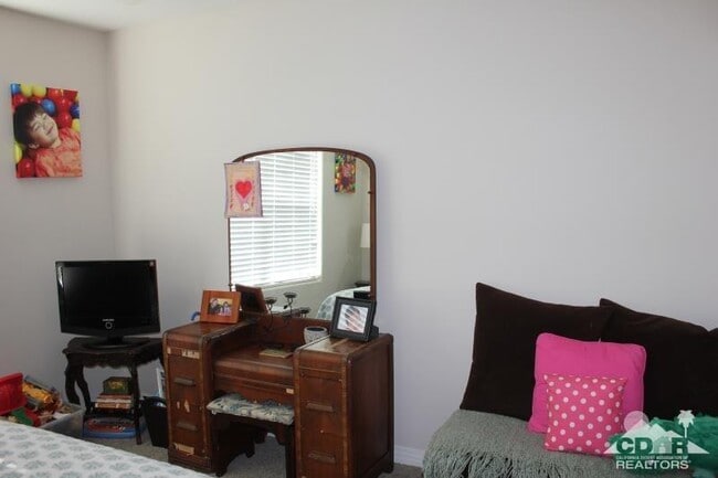Building Photo - 52082 Rosewood Ln