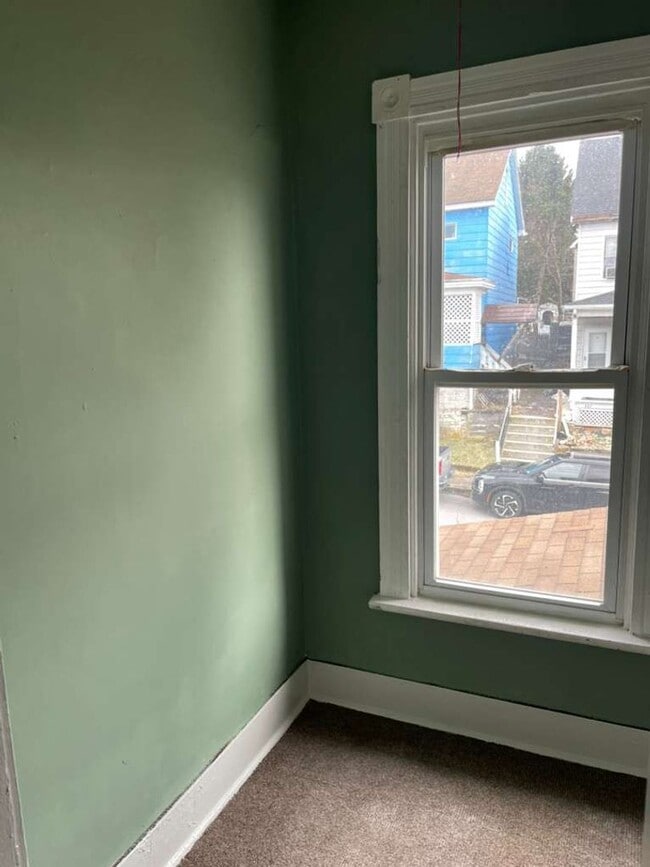 Building Photo - 436 Crawford Ave