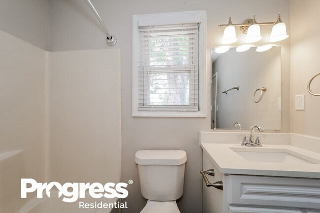 Building Photo - 3505 Mustang Dr