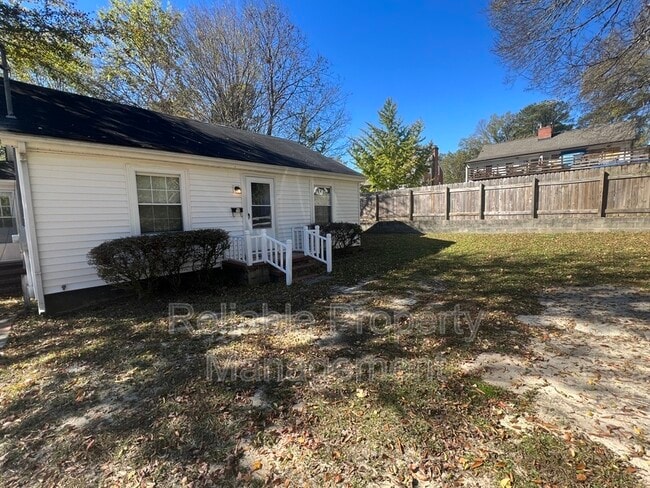 Building Photo - 103 Clay St