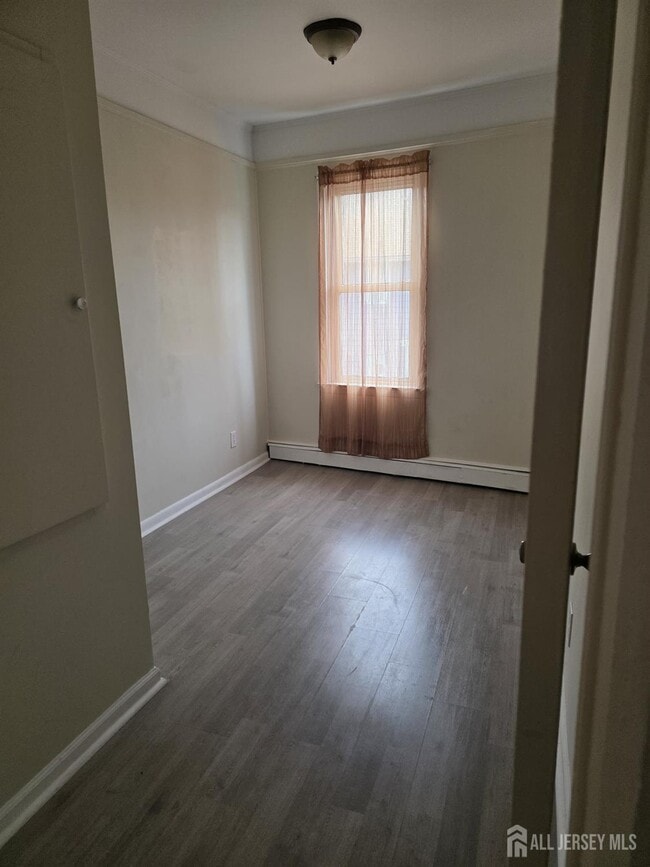 Building Photo - 604 Freeman St