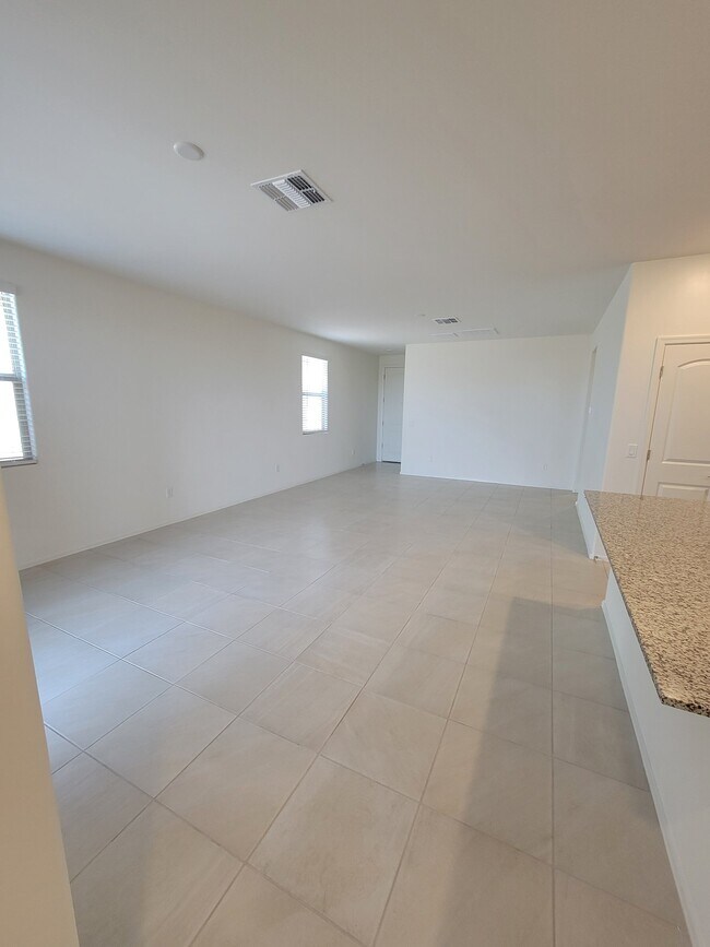 Building Photo - 15257 N Desert Lilac Ln