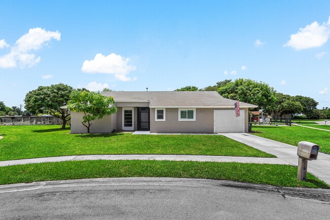 Building Photo - 6098 Winding Brooke Way
