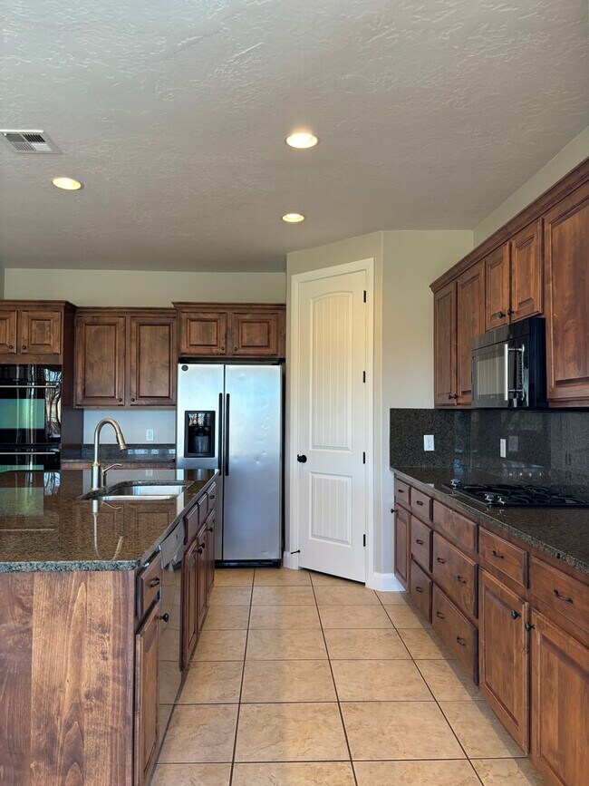 Building Photo - 1456 N Liberty Greens Dr