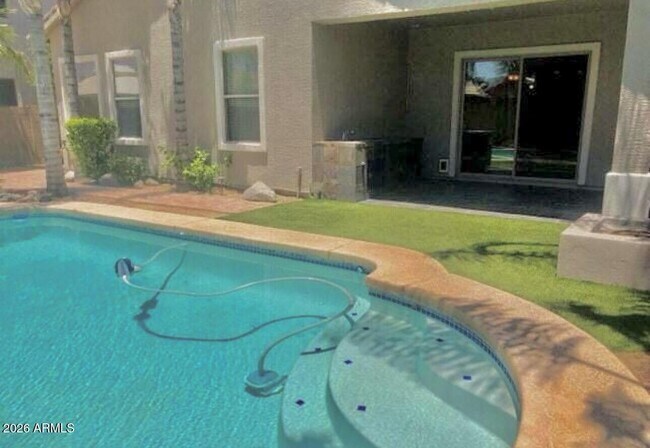 Building Photo - 2365 W Jasper Butte Dr