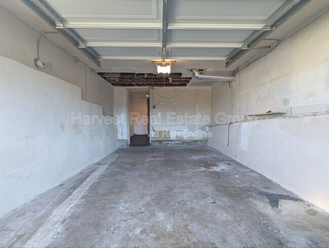 Building Photo - 4736 Meldon Ave