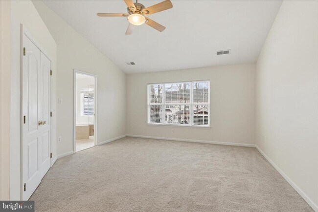 Building Photo - 43438 Oxen Ln