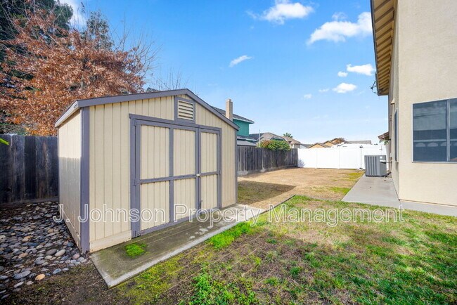 Building Photo - 516 Carrigane Way