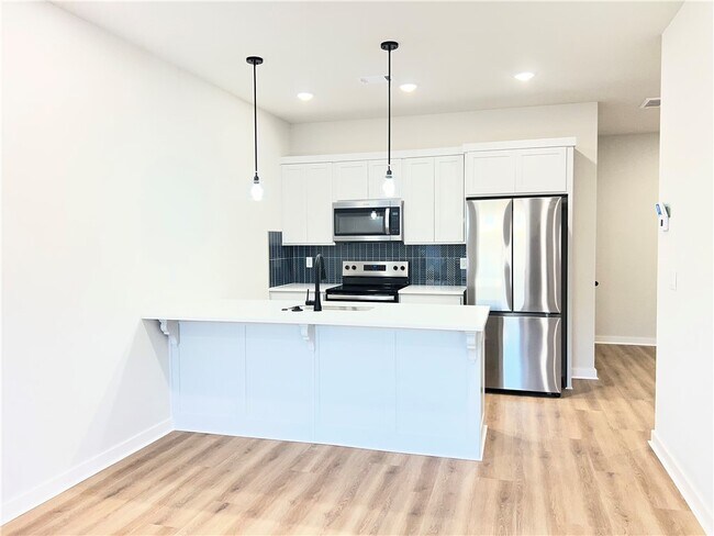 Building Photo - 1715 Cuppett Cir