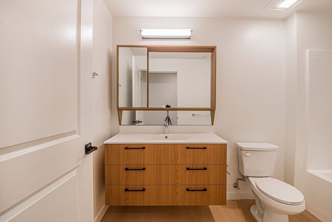 Building Photo - Welcome to the Gramercy