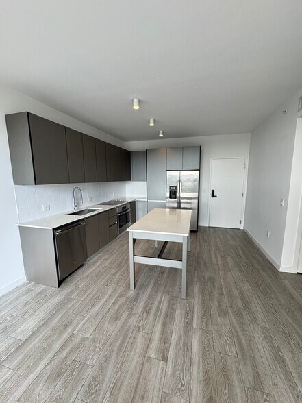 Building Photo - 111 NW 27th St