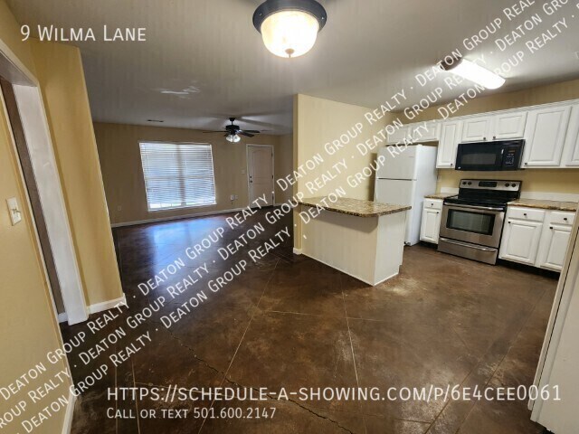 Building Photo - 9 Wilma Ln