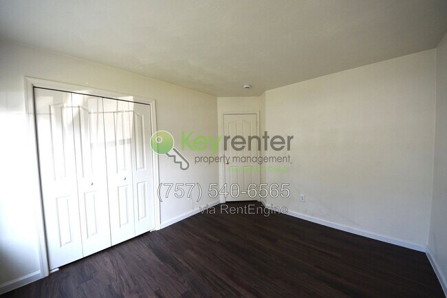 Building Photo - 1109 Lady Ashley Dr