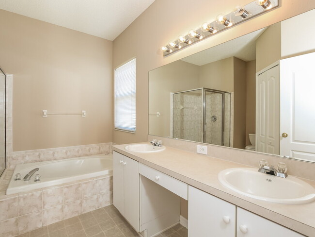 Building Photo - 18233 Brookpark Dr