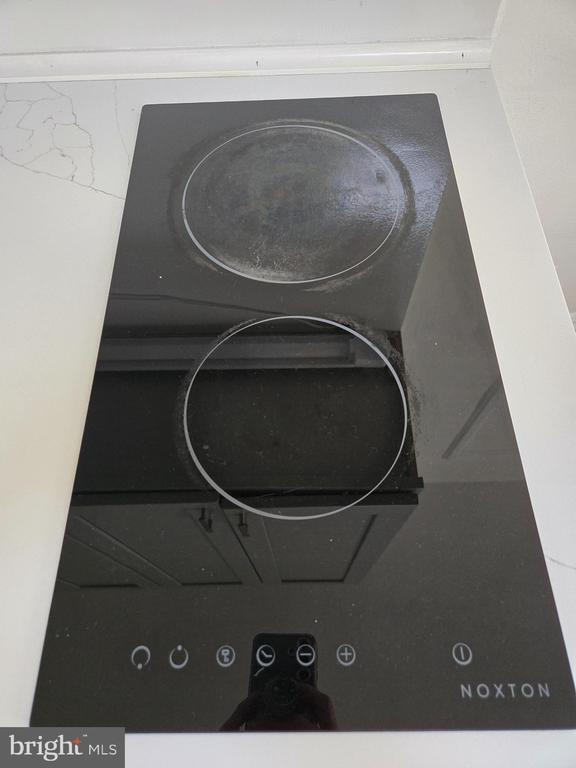 Building Photo - 1324 Locust St