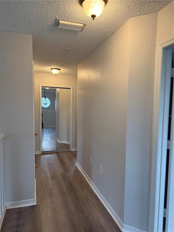 Building Photo - 1826 Clacton Dr