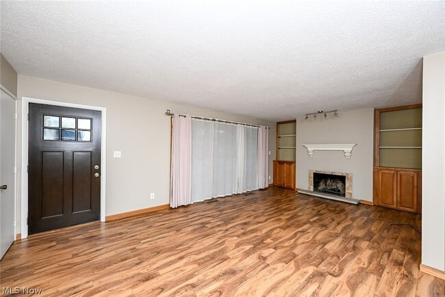 Building Photo - 287 Edgewood Dr