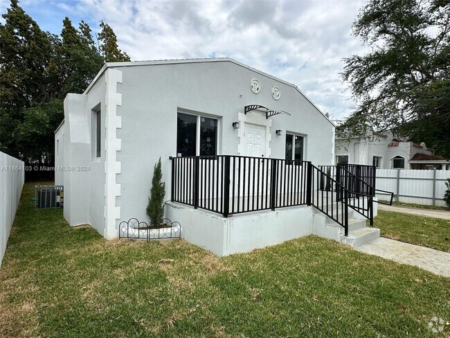 Building Photo - 265 NW 81st St