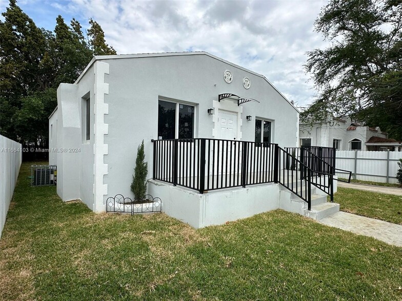 Primary Photo - 265 NW 81st St