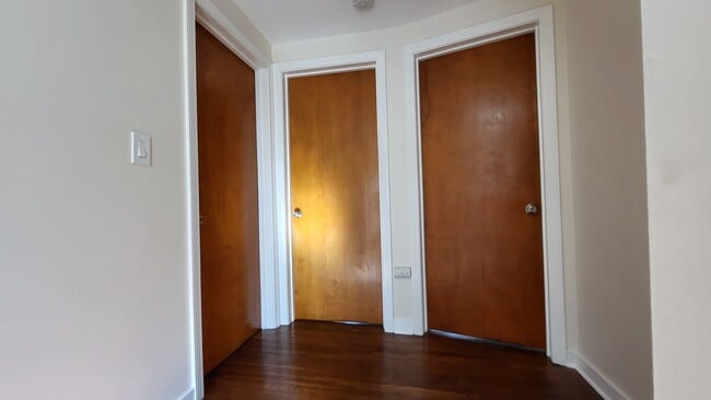 Upper floor - 156 Stoneleigh Ave