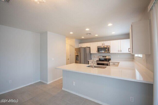 Building Photo - 3683 E Constitution Dr