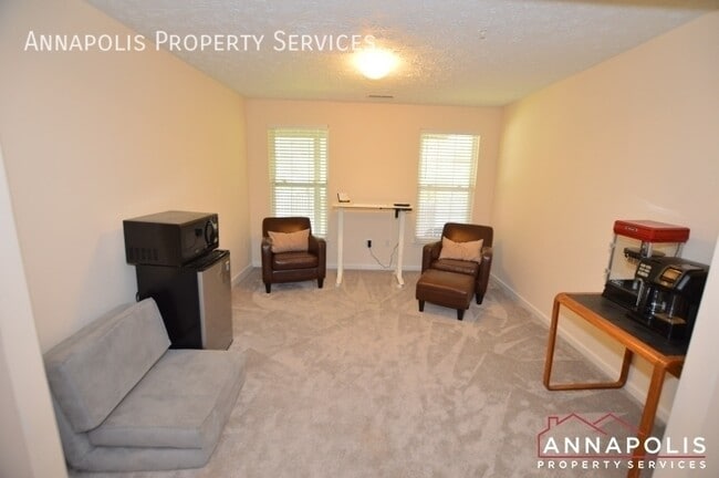 Building Photo - 915 Nanticoke Run Way