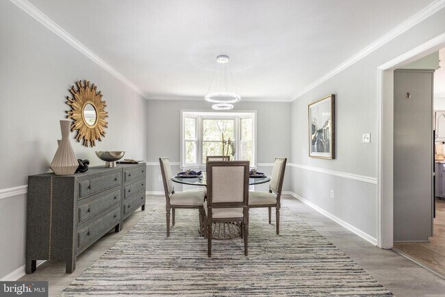 Building Photo - 9815 Wintercress Ct