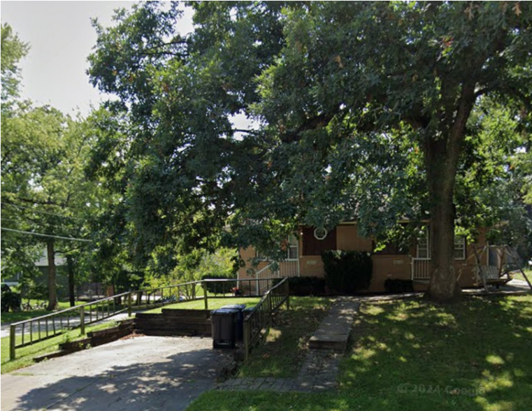 Building Photo - 3600 Urbandale Ave