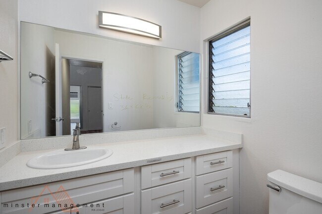 Building Photo - 92-1209 Makamai Place