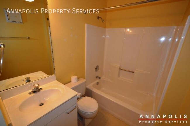 Building Photo - 2118 chesapeake harbour dr# 202